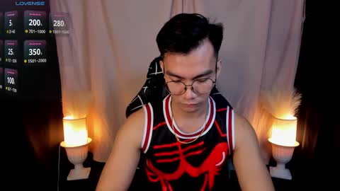 Snapshot of 000batman000 chatting on 4, 2, 2025 Bruce online show from 4, 2, 2025