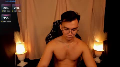 Snapshot of 000batman000 chatting on 17, 2, 2025 Bruce online show from 17, 2, 2025