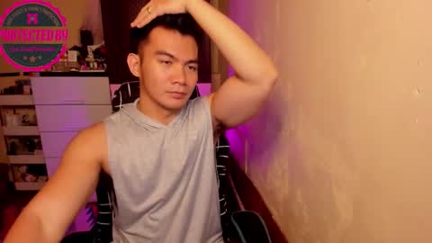 Snapshot of 000batman000 chatting on 14, 10, 2025 Bruce online show from 14, 10, 2025