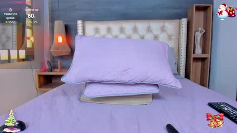 Snapshot of 01victoria chatting on 10, 12, 2024 01victoria online show from 10, 12, 2024