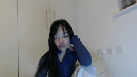 esmay 19 online show from 8, 11, 2025