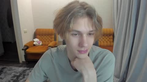 Snapshot of 0verlandd chatting on 14, 12, 2024 Adam online show from 14, 12, 2024