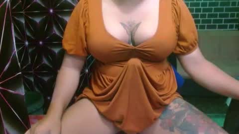  i am trixie im Your Selfsucking Mistress  online show from 6, 4, 2026