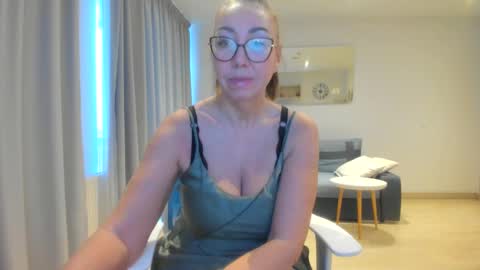 Snapshot of 14risha chatting on 5, 2, 2026 14risha online show from 5, 2, 2026