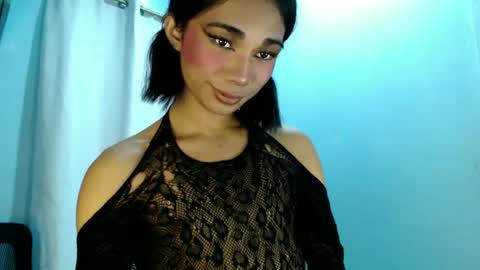 Snapshot of 18_nicole chatting on 3, 2, 2025 barbie online show from 3, 2, 2025