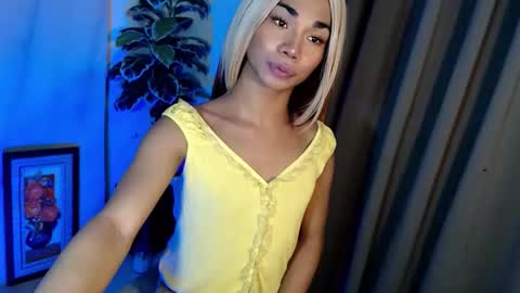 Snapshot of 18_nicole chatting on 8, 6, 2026 barbie online show from 8, 6, 2026