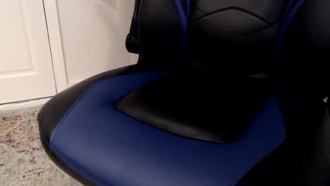 Snapshot of 1dad2plz chatting on 30, 1, 2025 i erupt if you suck ur nipples 4 me and look at the camera while watching me online show from 30, 1, 2025