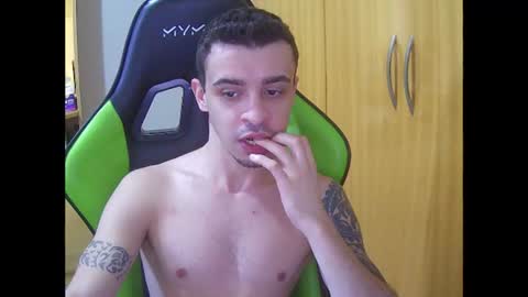 Snapshot of 1good_vibes1 chatting on 5, 8, 2026 1good_vibes1 online show from 5, 8, 2026