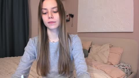 Snapshot of 1i1ypa1mer chatting on 7, 12, 2024 Lily 3 online show from 7, 12, 2024