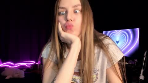 Snapshot of 1i1ypa1mer chatting on 11, 2, 2025 Lily 3 online show from 11, 2, 2025