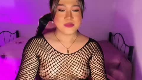 1lovelymess online show from 23, 10, 2025