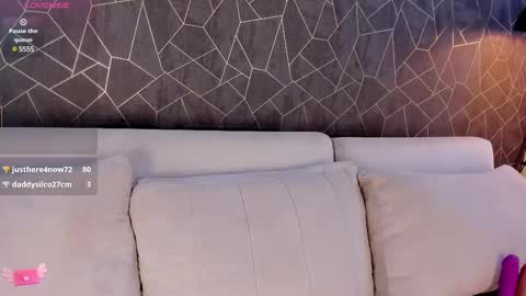 Snapshot of 1m_bella chatting on 4, 3, 2025 bella online show from 4, 3, 2025