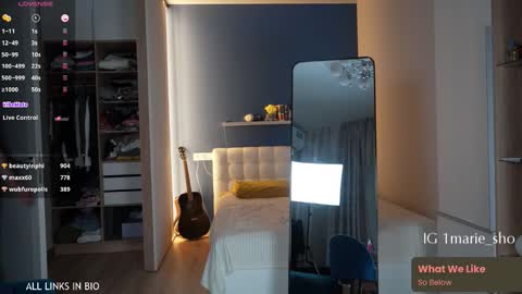 Marie online show from 15, 10, 2025