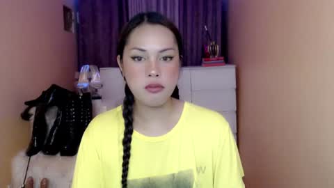 Snapshot of 1miracle_tranny chatting on 17, 6, 2026 1miracle_tranny online show from 17, 6, 2026