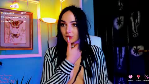 Moona  online show from 7, 2, 2025