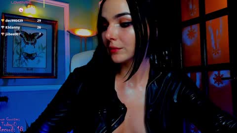 Moona  online show from 8, 2, 2025