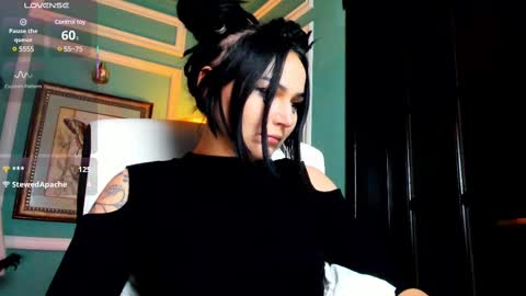 Moona  online show from 23, 2, 2025