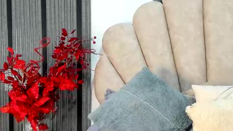 Snapshot of 1naughty_milf chatting on 6, 1, 2026 Luisa online show from 6, 1, 2026