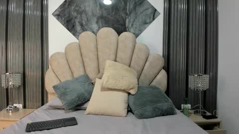 Snapshot of 1naughty_milf chatting on 7, 2, 2026 Luisa online show from 7, 2, 2026