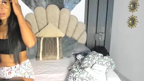 Snapshot of 1naughty_milf chatting on 26, 2, 2026 Luisa online show from 26, 2, 2026