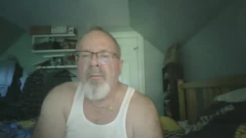 Snapshot of 2003dynawideglide chatting on 12, 6, 2026 2003dynawideglide online show from 12, 6, 2026