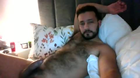 Snapshot of 2022felipe chatting on 8, 1, 2025 2022felipe online show from 8, 1, 2025