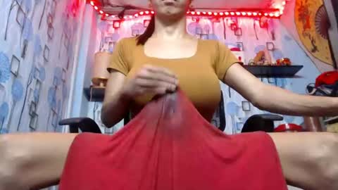 Snapshot of 21cmmusclecockts chatting on 1, 7, 2026 mharjorie online show from 1, 7, 2026
