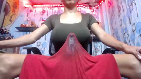 Snapshot of 21cmmusclecockts chatting on 10, 7, 2026 mharjorie online show from 10, 7, 2026