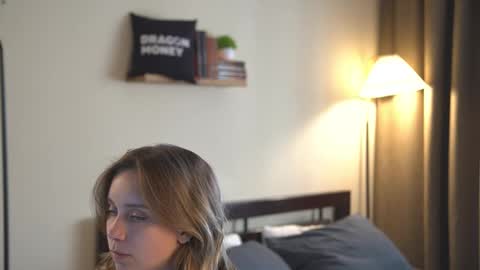 Elley  online show from 24, 3, 2026