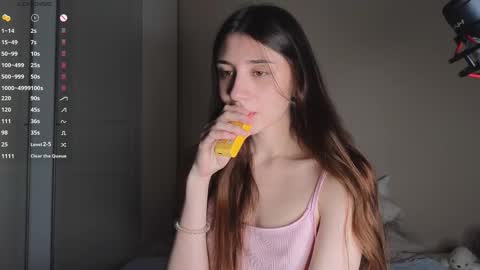 Snapshot of 2insensitive chatting on 19, 2, 2025 Lina free control in pvt online show from 19, 2, 2025