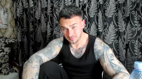 Snapshot of 2sexymuscles chatting on 27, 3, 2026 2sexymuscles online show from 27, 3, 2026
