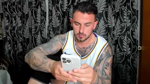 Snapshot of 2sexymuscles chatting on 28, 4, 2026 2sexymuscles online show from 28, 4, 2026
