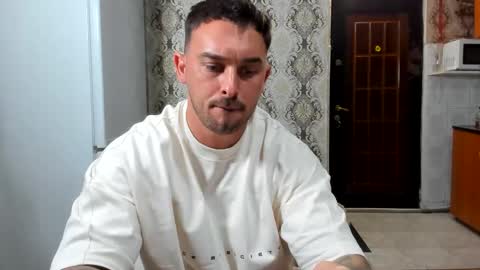 Snapshot of 2sexymuscles chatting on 14, 5, 2026 2sexymuscles online show from 14, 5, 2026
