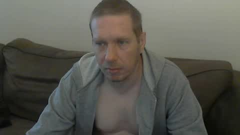 2small4you83 online show from 5, 6, 2026