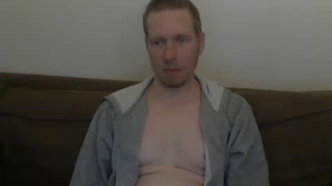2small4you83 online show from 9, 6, 2026