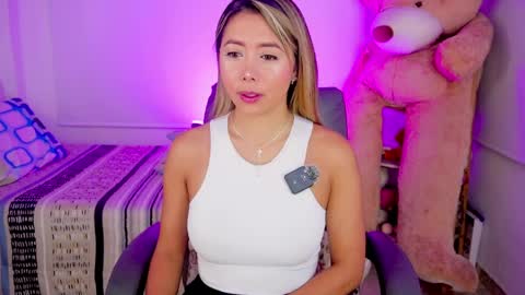 independent model online show from 7, 4, 2026