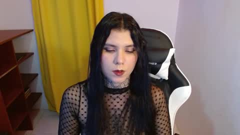 Snapshot of 3rika_gomez chatting on 29, 10, 2025 erika online show from 29, 10, 2025