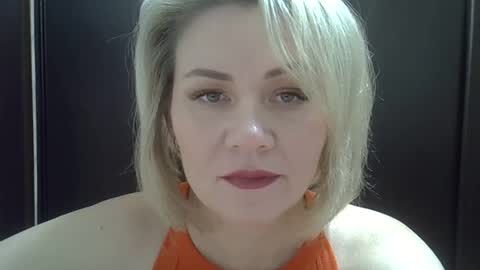 Snapshot of 3susie chatting on 22, 12, 2025 3susie online show from 22, 12, 2025