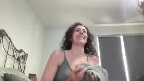 Snapshot of 420kc_couple chatting on 4, 6, 2026 KC420Couple online show from 4, 6, 2026