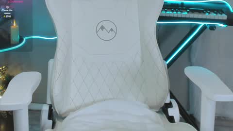 Snapshot of 4ever_dude chatting on 4, 12, 2024 Andrew online show from 4, 12, 2024