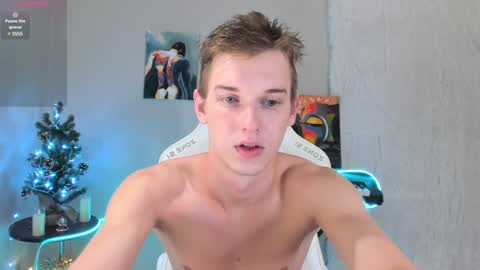 Snapshot of 4ever_dude chatting on 25, 12, 2024 Andrew online show from 25, 12, 2024