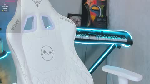 Snapshot of 4ever_dude chatting on 29, 12, 2024 Andrew online show from 29, 12, 2024