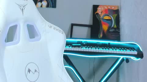 Snapshot of 4ever_dude chatting on 20, 2, 2025 Andrew online show from 20, 2, 2025