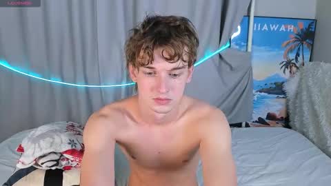 Snapshot of 4ever_dude chatting on 24, 9, 2025 Andrew online show from 24, 9, 2025