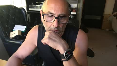 daddy vegas  for single women and couples here online show from 18, 1, 2026