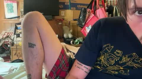 Snapshot of 69j0hndo chatting on 24, 9, 2025 FUCKR online show from 24, 9, 2025