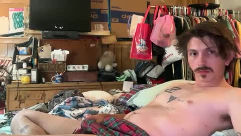 Snapshot of 69j0hndo chatting on 8, 10, 2025 FUCKR online show from 8, 10, 2025