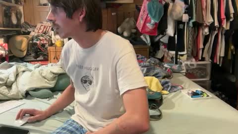 Snapshot of 69j0hndo chatting on 28, 10, 2025 FUCKR online show from 28, 10, 2025