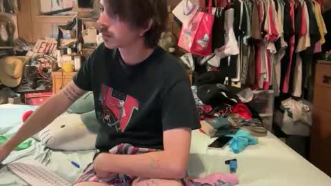 Snapshot of 69j0hndo chatting on 30, 10, 2025 FUCKR online show from 30, 10, 2025