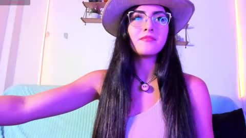 Snapshot of 77neferkitty77 chatting on 9, 10, 2025    online show from 9, 10, 2025